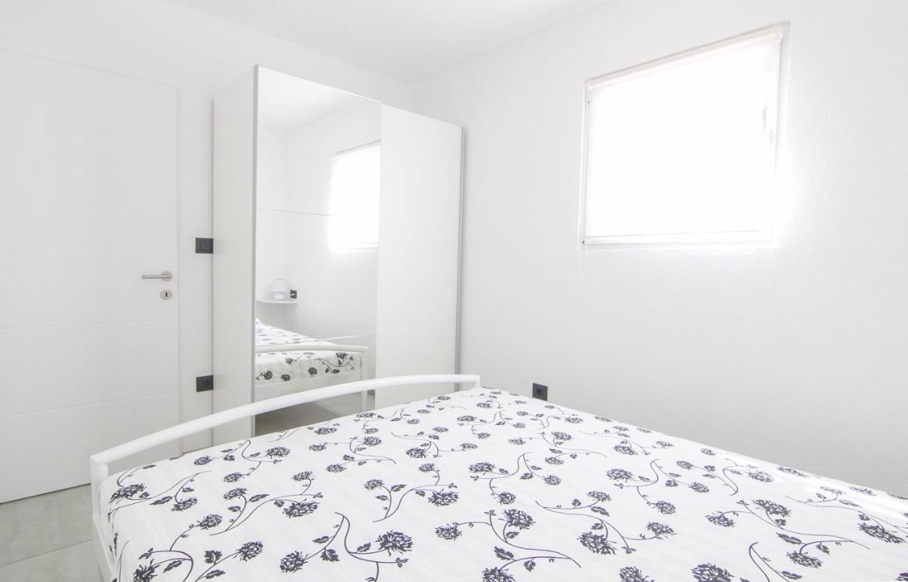 New Family 2 Bedroom Apartment Vodnjan Exteriör bild