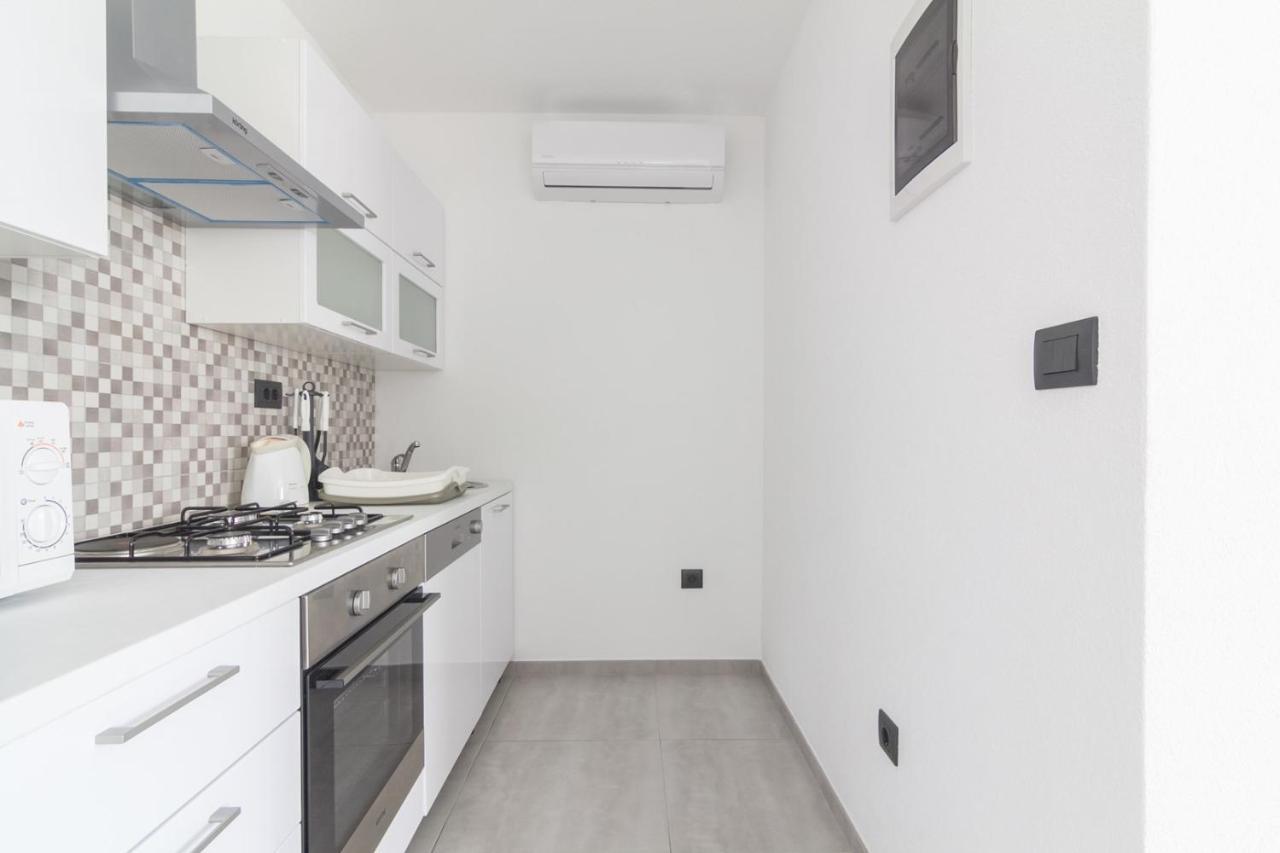 New Family 2 Bedroom Apartment Vodnjan Exteriör bild